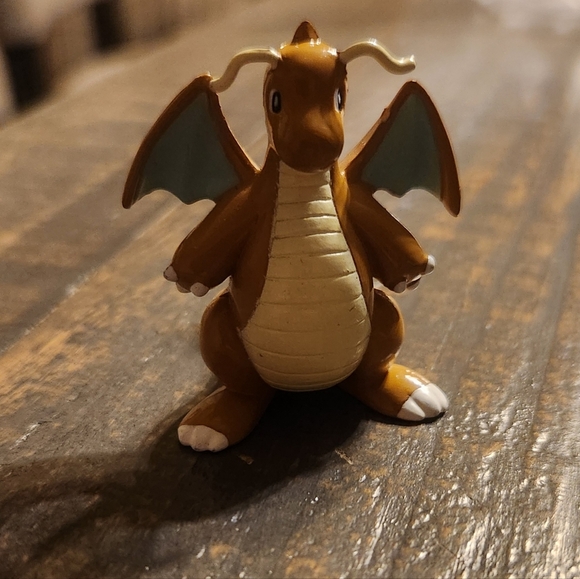 1999 Pokémon Dragonite Figurine - Picture 4 of 4